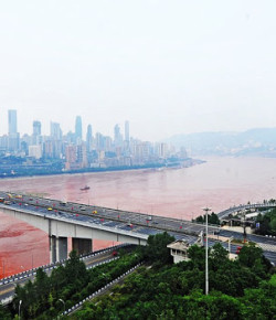 ¡El río más largo de China teñido de sangre!… ¡Un claro mensaje del Eterno!