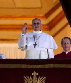 El Papa y sus «sombras» genocidas