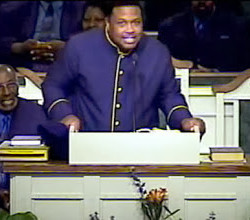Teddy Parker Jr: un Pastor que se acaba de convertir en el Símbolo de lo que muchos Siervos de Dios están viviendo en su interior…