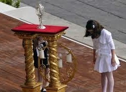 Católicos de Estados Unidos peregrinan para venerar la sangre de Juan Pablo II