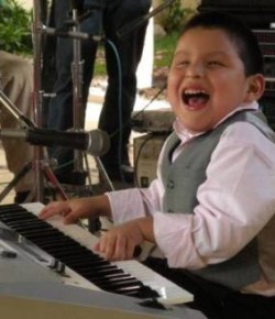 Niño boliviano de 9 años especialista en música Jazz…