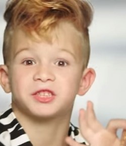 Barbie lanza comercial  que promueve la homosexualidad en niños