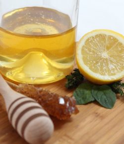 Los Motivos Por Qué Aprendí a Beber Agua Tibia con Limón Cada Mañana