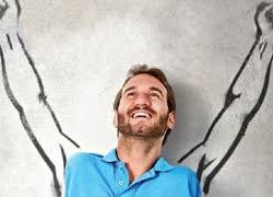 Nick Vujicic revela versículo que le explicó por qué nació sin brazos ni piernas