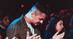 El artista de gospel Kirk Franklin aborda el ‘concepto erróneo’ de que Dios existe para hacer feliz a la gente