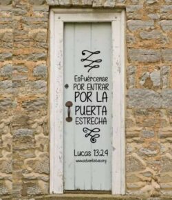 LA PUERTA ANGOSTA Y EL DUEÑO DE CASA QUE CIERRA